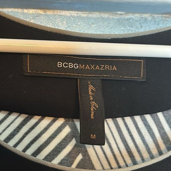 BCBGMaxazria Women’s Black and White Patterned Sleeveless shift dress size M - Picture 4 of 5
